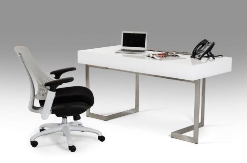 Sharp Modern White and Brown Office Desk
