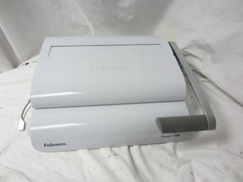 Fellowes Pulsar + 300 Manual Punch and Comb Binder