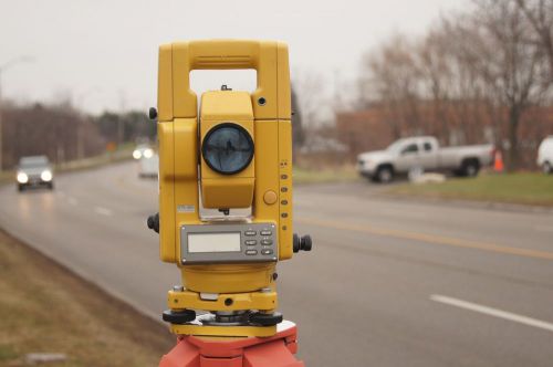 Topcon gts 304 total station for sale