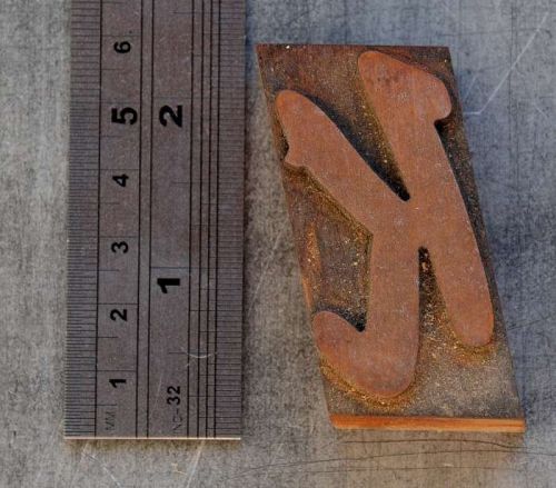 letter &#034;K&#034; fancy letterpress wood block wonderful patina alphabet printing rare