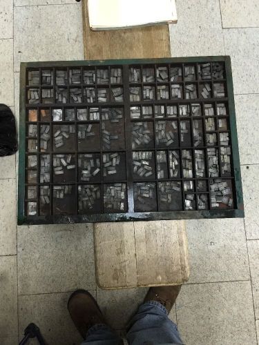 VINTAGE 24pt GARAMOND BOLD LETTERPRESS TYPE TRAY CONTENTS