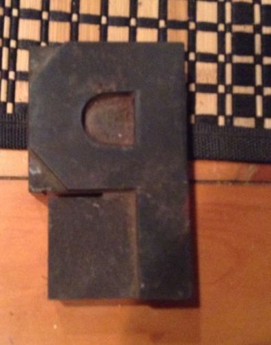 Vintage / Antique Letterpress 4&#034; Wood Printer&#039;s Type Letter &#034;P&#034;