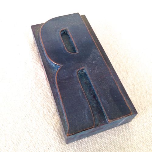 Letter R Vtg Wood Type 4&#034; Slim Letterpress Printer&#039;s Block Industrial Salvage