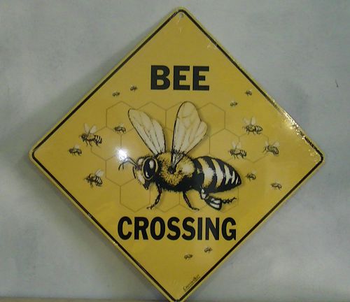 Bekeeping - Metal Bee Crossing Sign