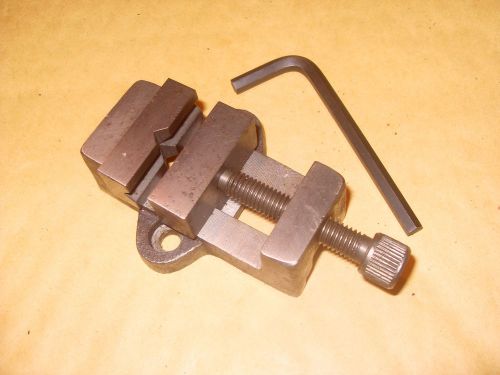 Small Engineering Vice 1 3/8&#034; Width Jaws - Opens To Around 1 1/16&#034;
