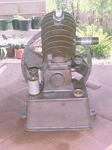 Elgin Wheel &amp; Engine Company 1/4 HP Upright MAYTAG Hit Miss Gas Motor