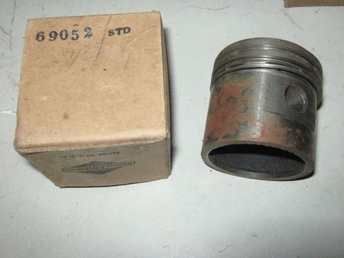 Genuine antique briggs &amp; stratton gas engine piston &amp; rings 69052 model fh nos for sale