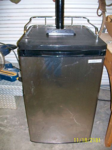 Vissani Kegerator Beer Keg Tap Draft Cooler Refrigerator Fridge Dispenser LOOK!!