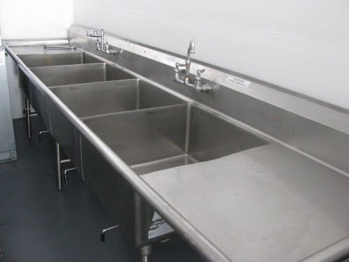 4 COMPARTMENT STAINLESS STEAL SINK WITH SPRAY GUN
