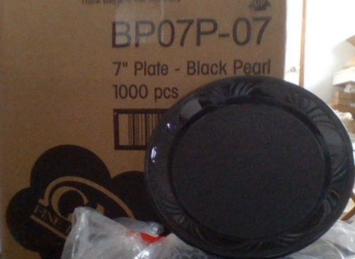 Black Pearl 7&#034; Plastic Plates 1000 pcs 8/125 C&amp;M Fine Pack