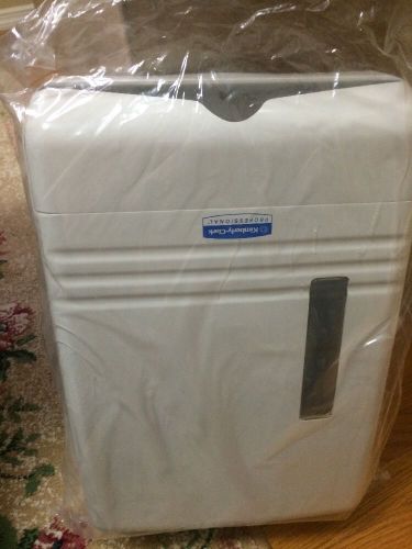 Kimberly-clark professional slimroll paper towel dispenser - white new for sale