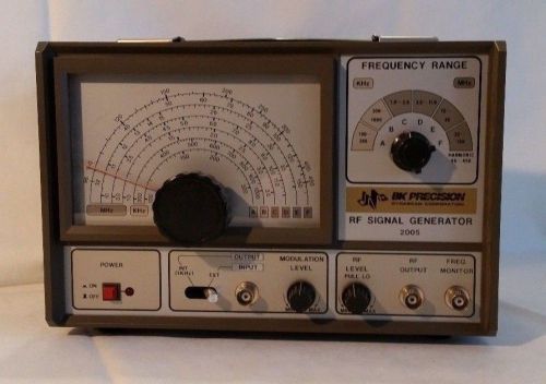 BK Precision Dynascan Corporation RF Signal Generator 2005 - Up to 450MHz