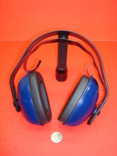 BLUE POINT ULTRA LIGHTWEIGHT EARMUFF HEARING PROTECTION sold by SNAP ON TOOLS