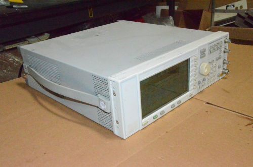 HP Agilent RF Signal Generator E4400B ESG-1000B ESG1000B E4400