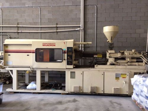 1987 Cincinnatti VT-220-20  220 ton 20 OZ Injection Molding Machine