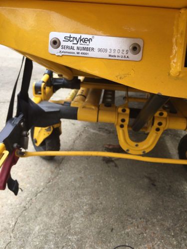 Stryker dx gurney with cot and straps for sale