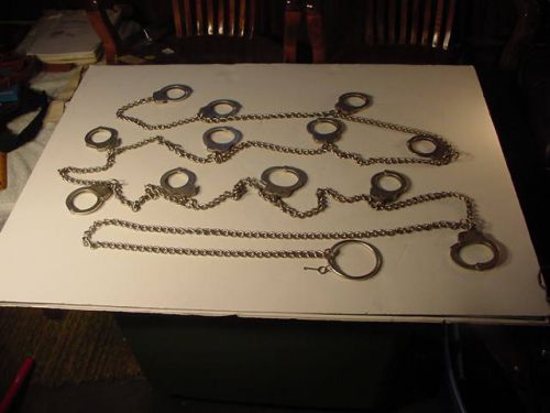 Smith &amp; Wesson - 12 Man handcuff Lead Chain - One-Of-A-Kind Item - RARE