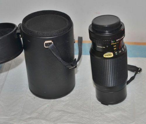 Vintage Tamron 80-210mm 1:3.8 1:4/215 with case made in Japan