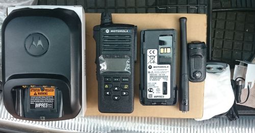 NEW Motorola APX2000 UHF R1 Portable Digital P25 Radio (w/legit tags) APX4000