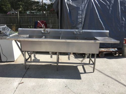 Stainless Steel 4 Compartment Heavy Duty Sink with 2 Drainboards 2 Faucets