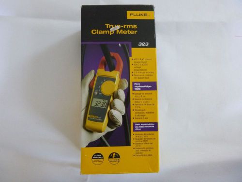 NEW Fluke 323 400A AC, 600V AC/DC True-RMS Clamp Meter in Box With Case