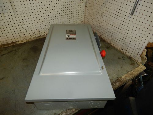 Siemens HF364 Fusible Heavy Duty Safety Switch 200 Amp Indoor 600 VAC 3 Pole