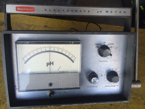 Vintage Beckman Electromate PH Meter