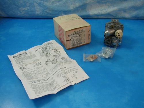 Robertshaw 700-506 combination natural gas valve furnace part for sale
