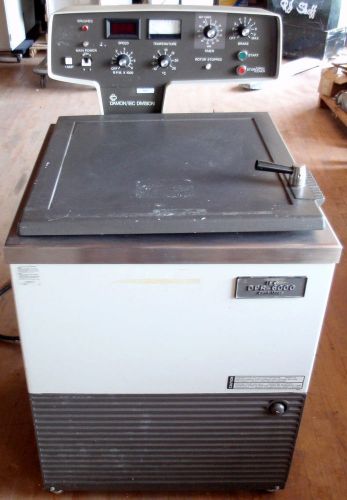 IEC DPR6000 Refrigerated Centrifuge w/rotor, buckets, inserts and cover