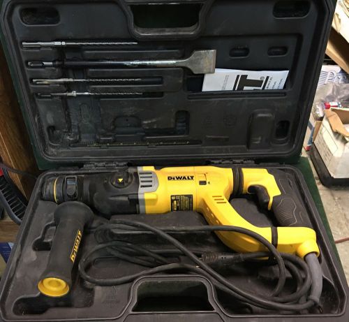 Dewalt d25263k 3 mode sds d-handle 8 amp keyless rotary hammer drill kit for sale