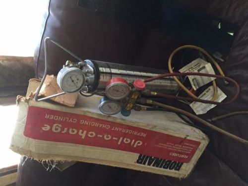 Yellow jacket a/c manifold gauge set &amp; robinair dial a charge with original box for sale