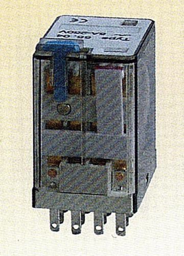 12 volt 4pdt relay 5 amp @ 30vdc # r5-04 with mounting socket for sale