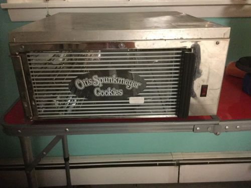Otis Spunkmeyer oven