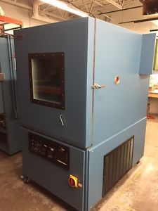 Russells Technical Products (RTP) GD-32 environmental test chamber