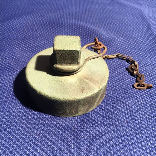 Vintage solid brass 2 1/2&#034; fire hydrant valve cap with chain