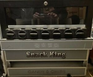 Snack-King Tabletop Snack Vending Machine Quarters Manual Operation man cave *