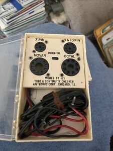 Model FT 425 Vacuum Tube &amp; Continuity Checker. Untested.