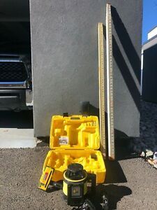 Leica Icon Rugby 820 Laser level w/160 Rod Eye