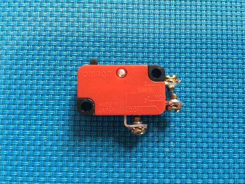 OMRON MICRO SAFETY LIMIT SWITCH NO / NC SPDT V-15-1B5 TOOL APPLIANCE &amp; MACHINE