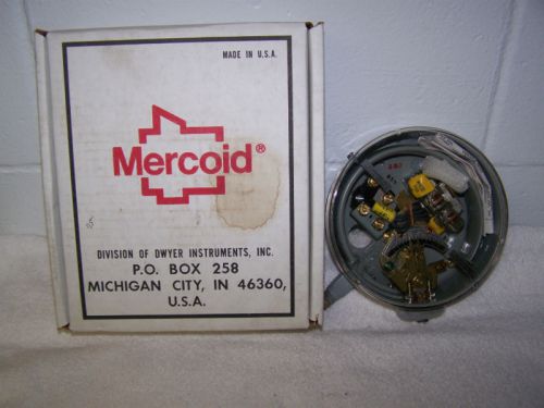 Merciod  DAF-31-156-3A  Pressure switch