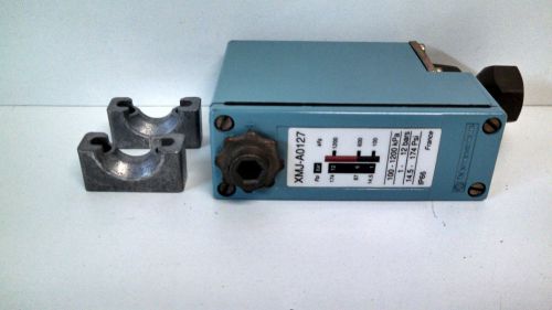 New old stock! telemecanique 14.5-174 psi pressure switch xmj-a0127 for sale