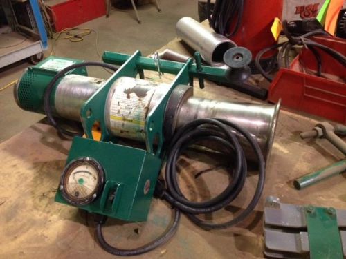 GREENLEE 6800 ULTRA TUGGER MOTOR AND FORCE GAUGE INCLUDED WITH CHAINS GOOD USED
