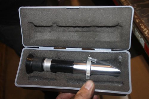 Very nice portable refractometer for sale