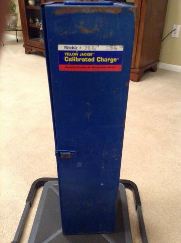 NOS YELLOW JACKET CALIBRATED CHARGING CYLINDER 300 PSI R 502 R 12 R 22