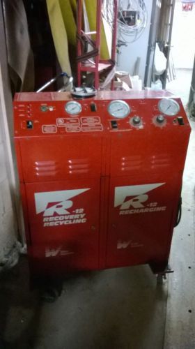 White industries refrigerant recovery and recharge unit, very good condition for sale