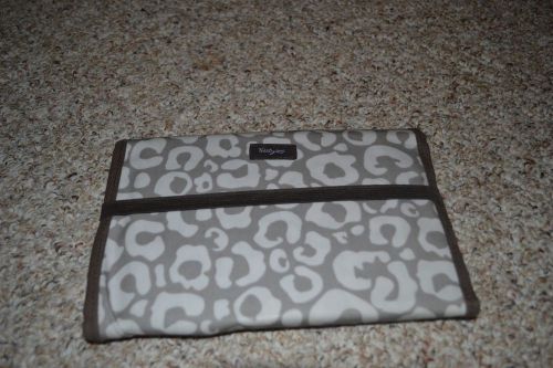 Used Thirty One 31 Say It Taupe Fold and Go Organizer with Notepad