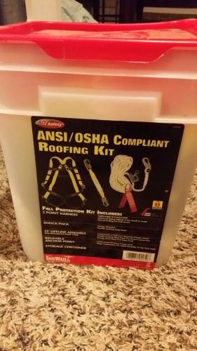 3M ANSI/OSHA Compliant 5 Point Safety Harness Roofing Kit in a Plastic Bucket