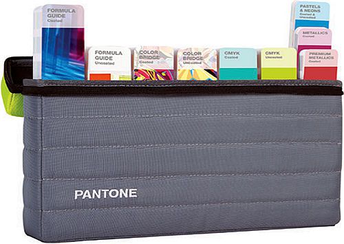 Pantone  Plus Series PORTABLE GUIDE STUDIO GPG204 PMS NEW