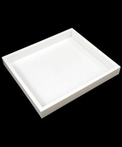 LOT OF 6 STACKABLE HALF SIZE TRAYS WHITE
