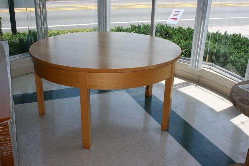 Retail store fixtures: round wooden display table